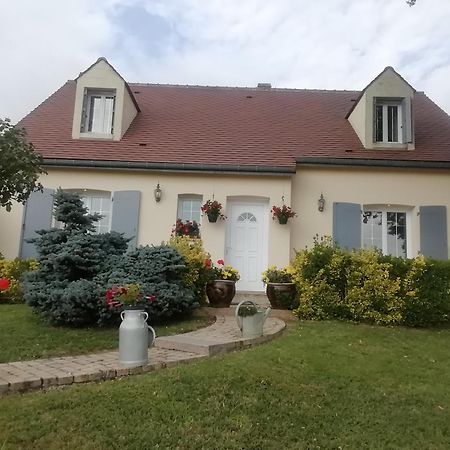 La Maison De Marie Beaumont-les-Autels Exterior photo
